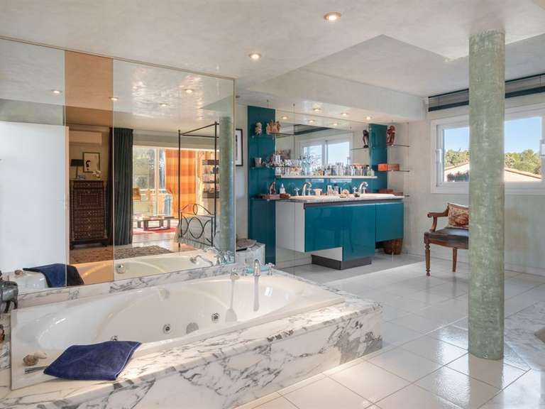 Maison Sommières - 3 chambres - 324m²