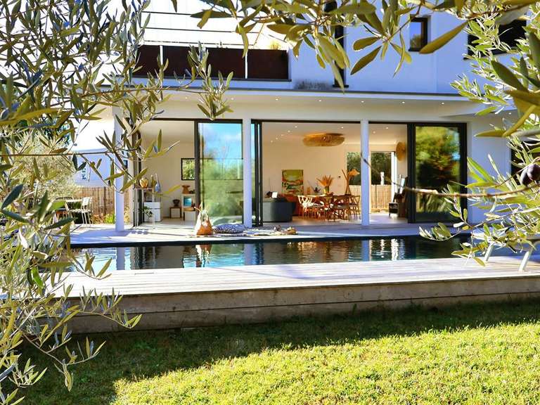 Maison Sommières - 6 chambres - 207m²