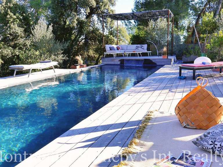 Maison Sommières - 6 chambres - 207m²