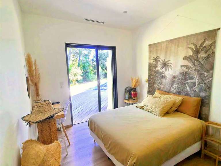 Maison Sommières - 6 chambres - 207m²