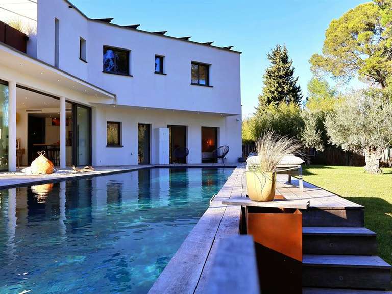 Maison Sommières - 6 chambres - 207m²