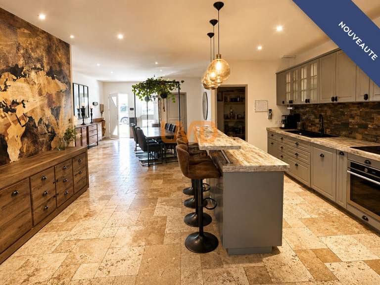 Maison Sommières - 4 chambres - 164m²