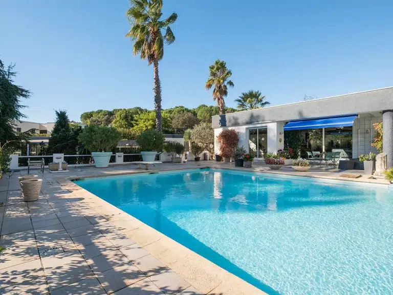 Maison Sommières - 3 chambres - 324m²