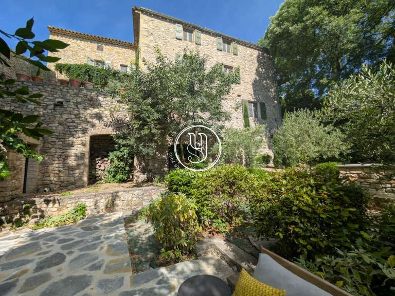 Villa Sommières - 6 chambres - 342m²