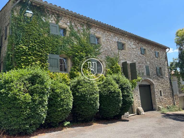 Villa Sommières - 6 chambres - 342m²