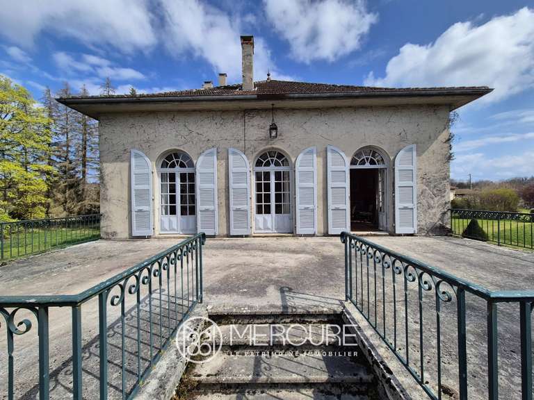 Propriété Sonthonnax-la-Montagne - 8 chambres - 406m²