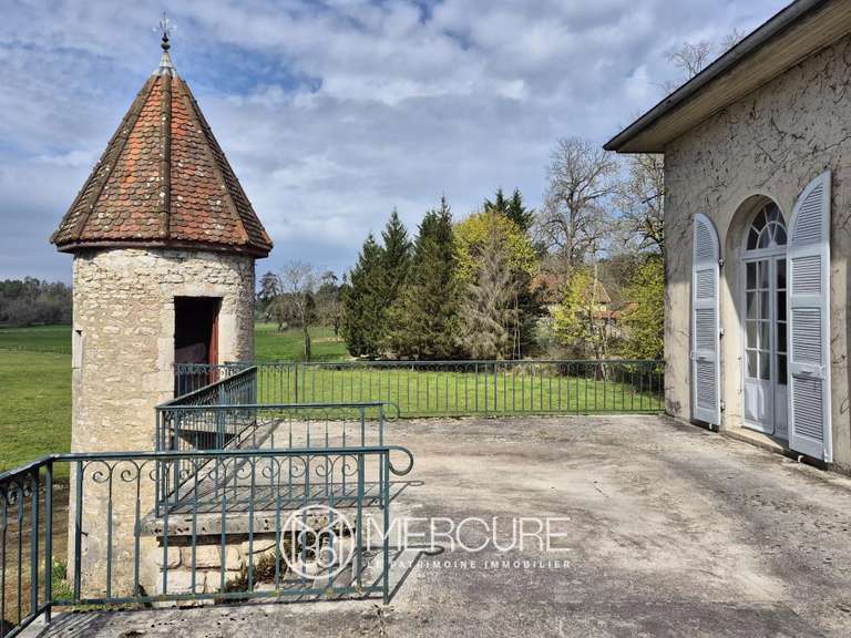 Propriété Sonthonnax-la-Montagne - 8 chambres - 406m²