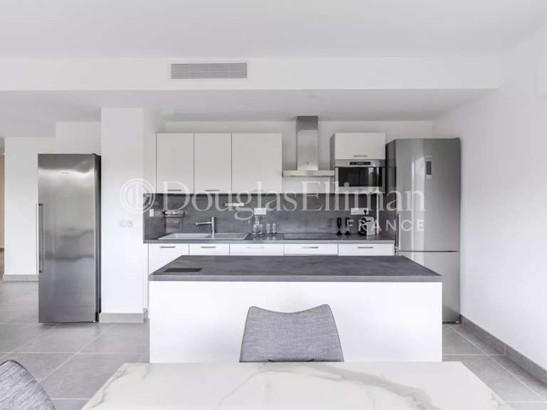 Appartement Sophia-antipolis - 3 chambres - 112m²