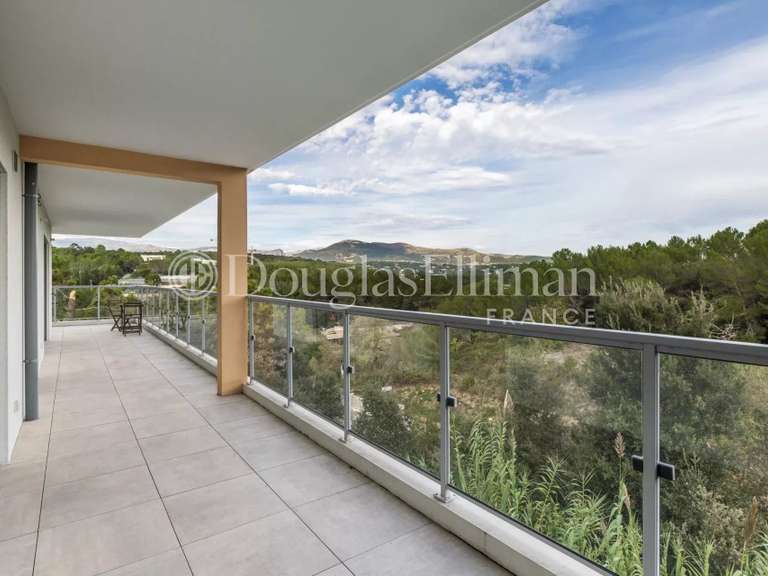 Appartement Sophia-antipolis - 3 chambres - 112m²