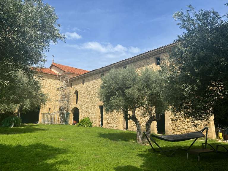 Maison Sorgues - 18 chambres