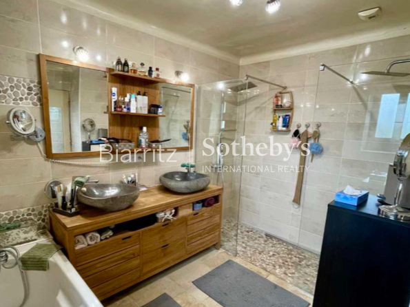 Maison Sort-en-Chalosse - 3 chambres - 210m²