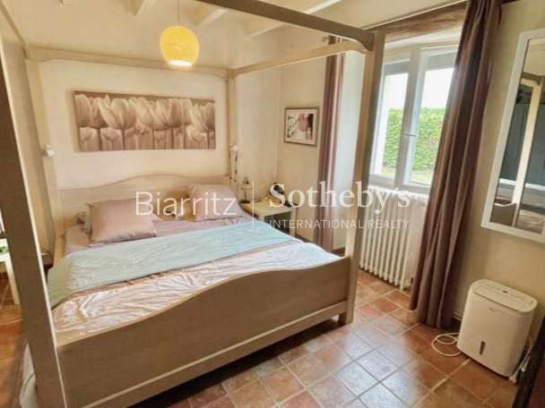 Maison Sort-en-Chalosse - 3 chambres - 210m²