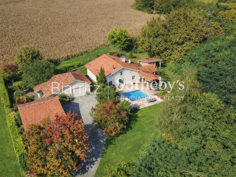 Maison Sort-en-Chalosse - 3 chambres - 210m²