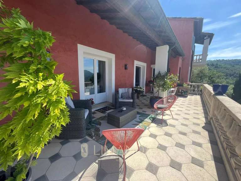 Villa Sospel - 3 chambres - 204m²