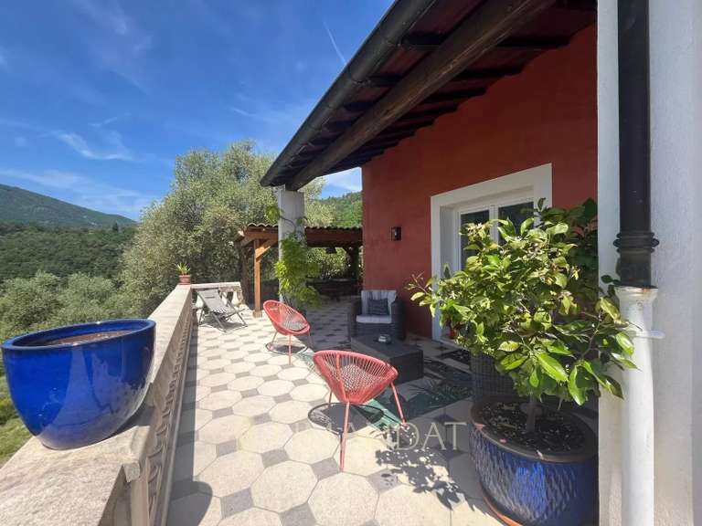 Villa Sospel - 3 chambres - 204m²