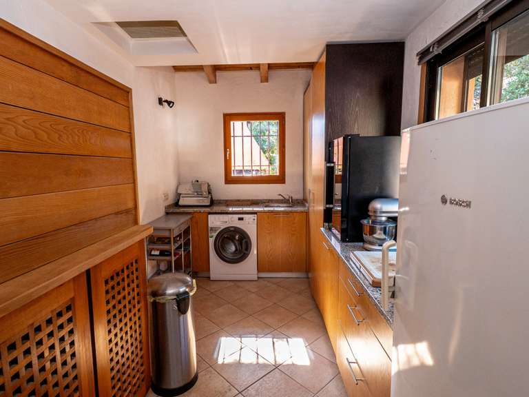 Maison Sotta - 7 chambres - 239m²
