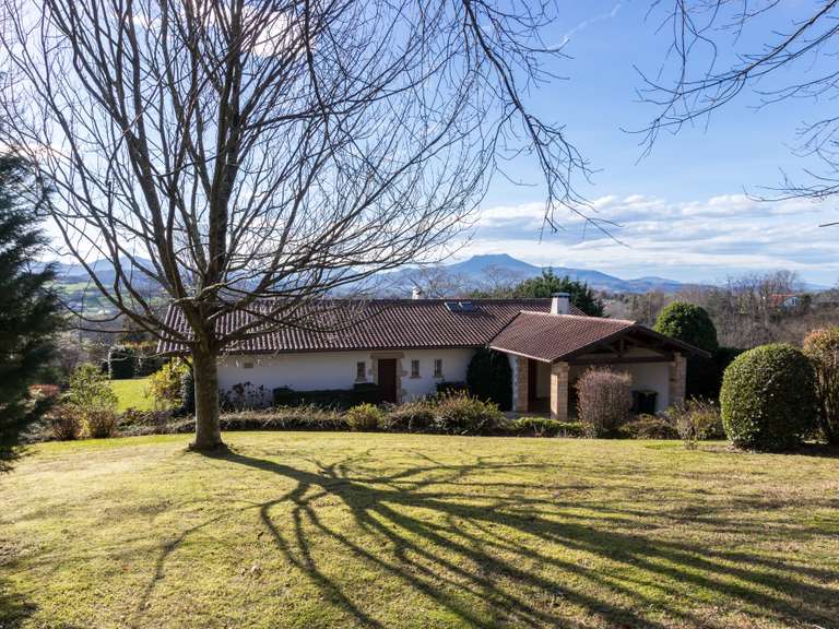 Propriété Souraïde - 4 chambres - 266m²