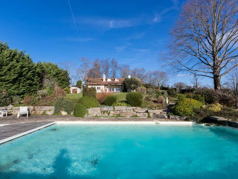 Propriété Souraïde - 4 chambres - 266m²