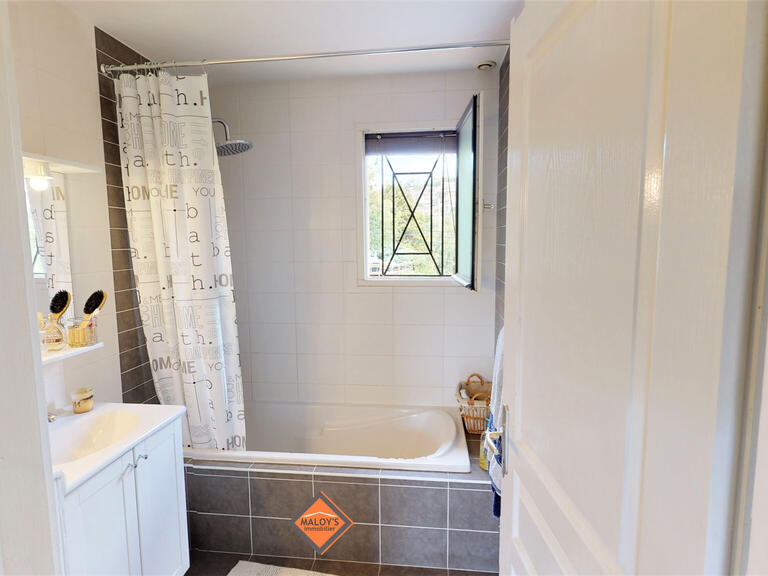 Maison Sourcieux-les-Mines - 130m²