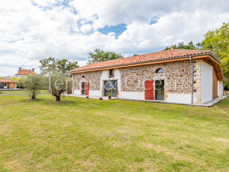 House Soustons - 11 bedrooms - 540m²