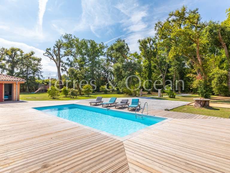 House Soustons - 11 bedrooms - 540m²