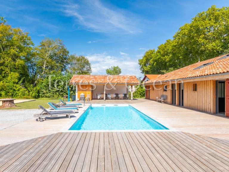 House Soustons - 11 bedrooms - 540m²