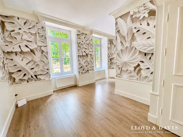 Maison Soyons - 30 chambres - 2000m²