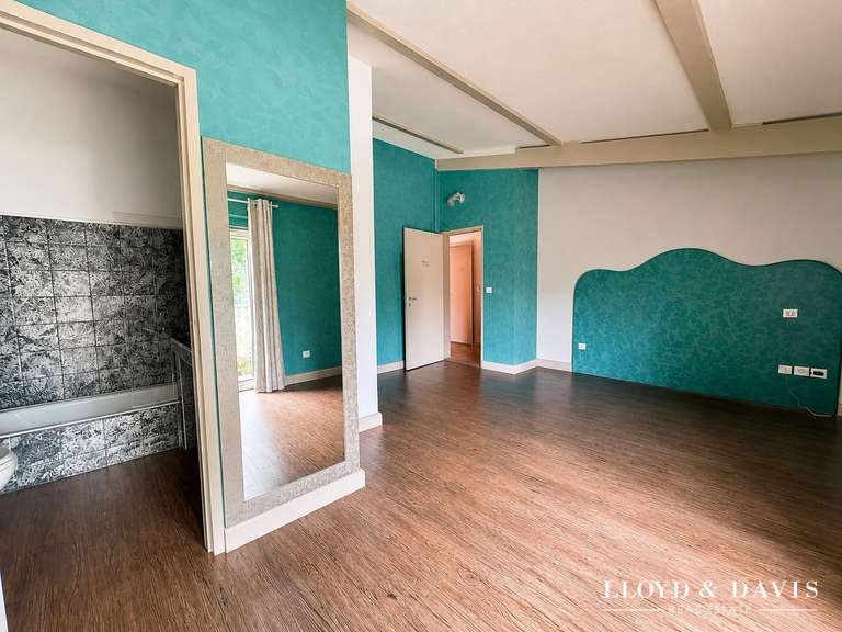 Maison Soyons - 30 chambres - 2000m²