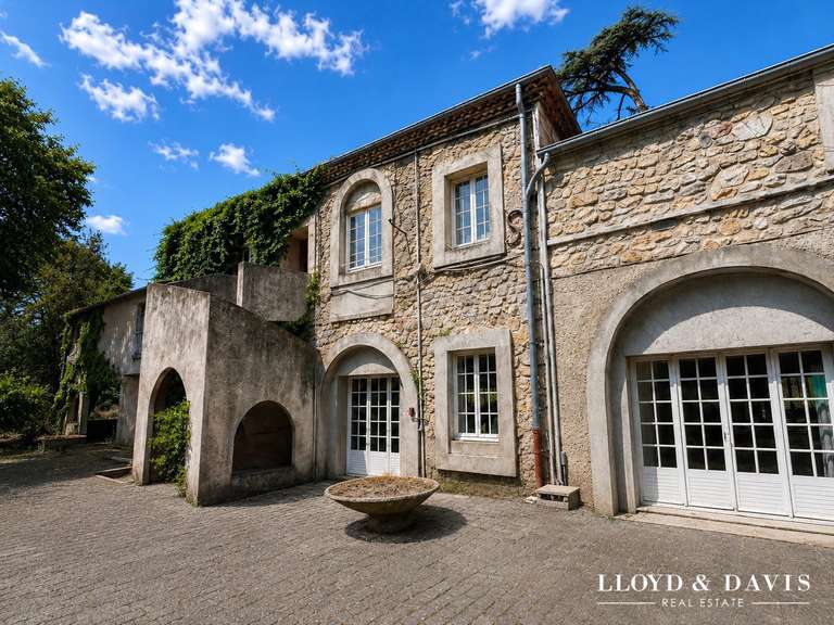 Maison Soyons - 30 chambres - 2000m²