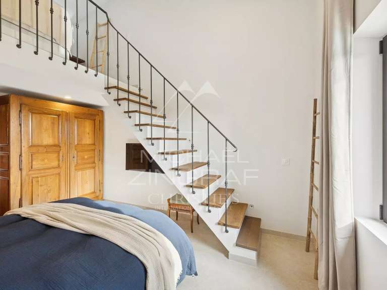 Maison Spéracèdes - 6 chambres - 200m²