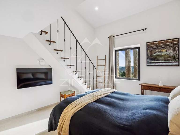 Maison Spéracèdes - 6 chambres - 200m²