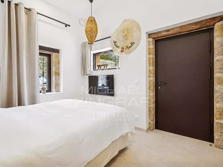 Maison Spéracèdes - 6 chambres - 200m²