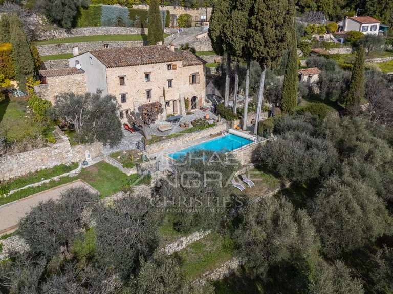 Maison Spéracèdes - 6 chambres - 200m²