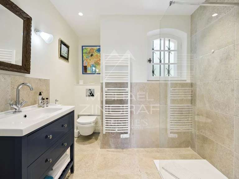 Maison Spéracèdes - 4 chambres - 200m²