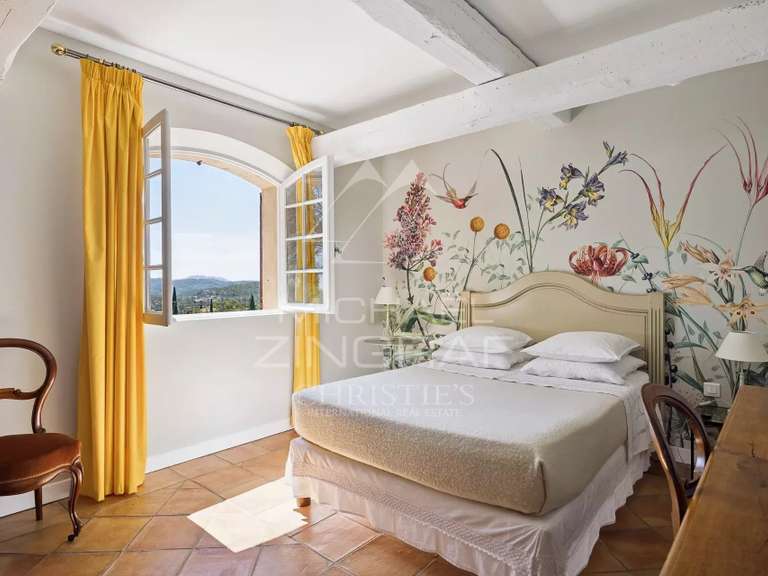 Maison Spéracèdes - 4 chambres - 200m²