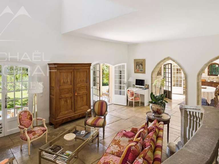 Maison Spéracèdes - 4 chambres - 200m²