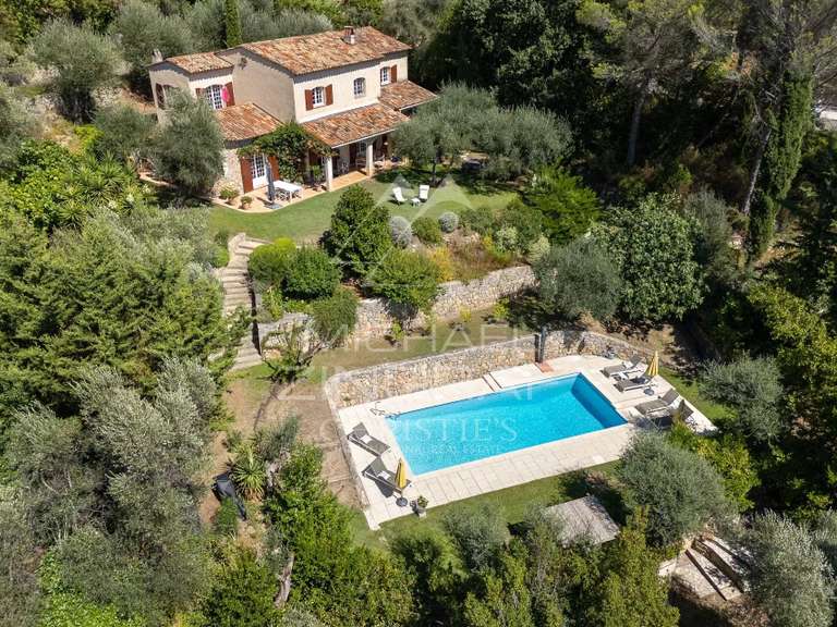 Maison Spéracèdes - 4 chambres - 200m²