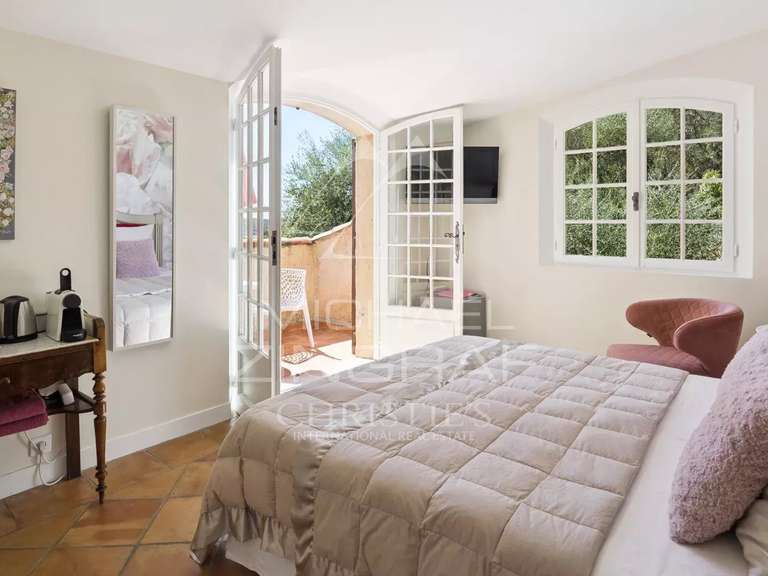 Maison Spéracèdes - 4 chambres - 200m²