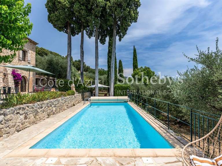 Maison Spéracèdes - 5 chambres - 171m²