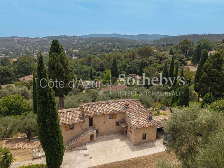 Maison Spéracèdes - 5 chambres - 171m²