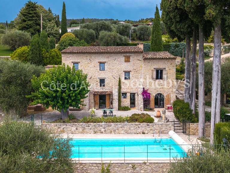 Maison Spéracèdes - 5 chambres - 171m²