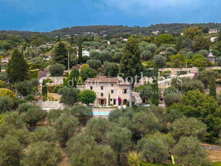 Maison Spéracèdes - 5 chambres - 171m²