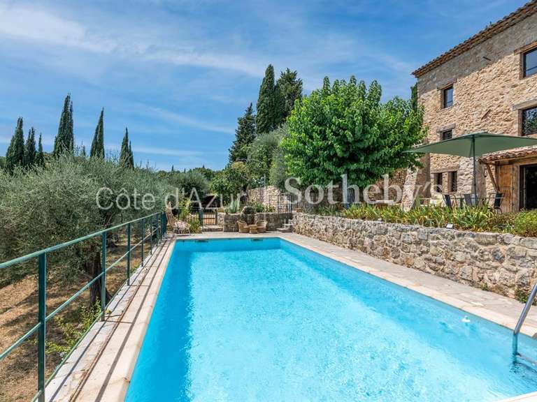 Maison Spéracèdes - 5 chambres - 171m²