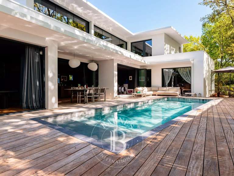 Maison Sucé-sur-Erdre - 4 chambres - 234m²