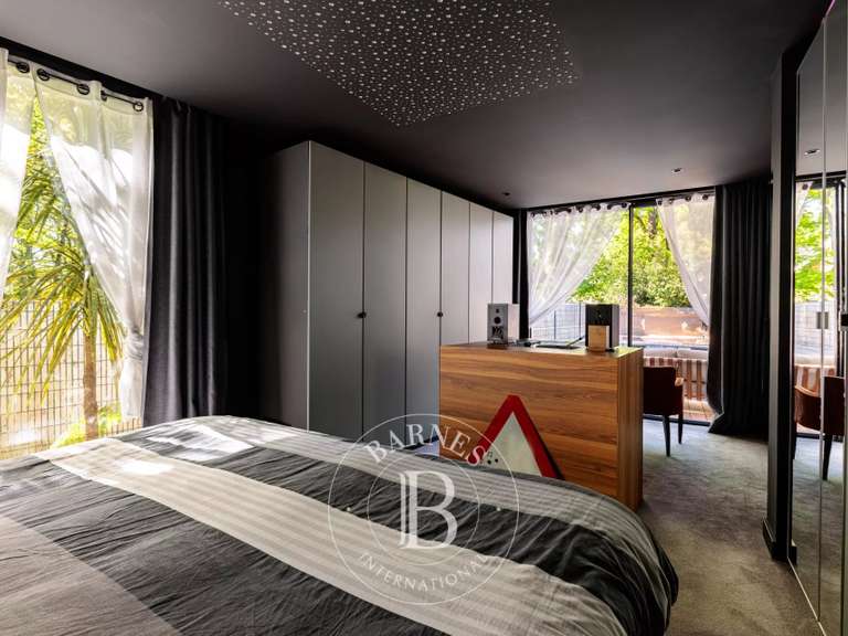 Maison Sucé-sur-Erdre - 4 chambres - 234m²