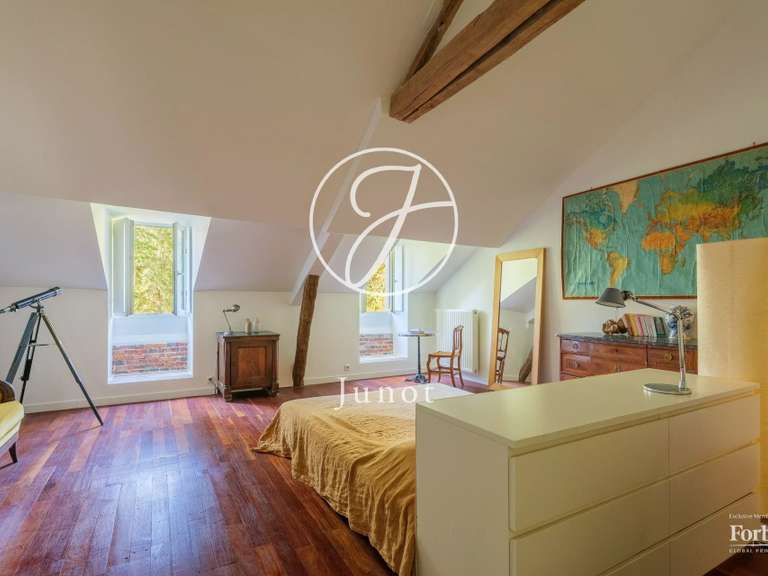 Maison Sucy-en-Brie - 4 chambres - 269m²
