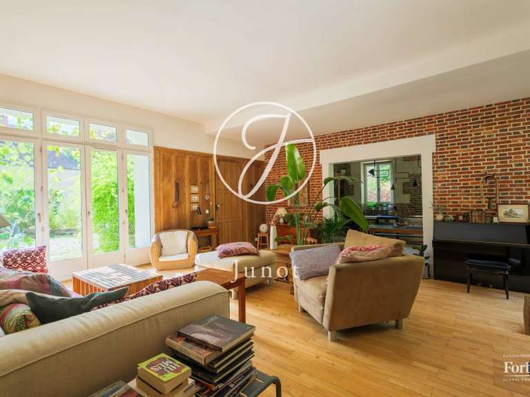 Maison Sucy-en-Brie - 4 chambres - 269m²