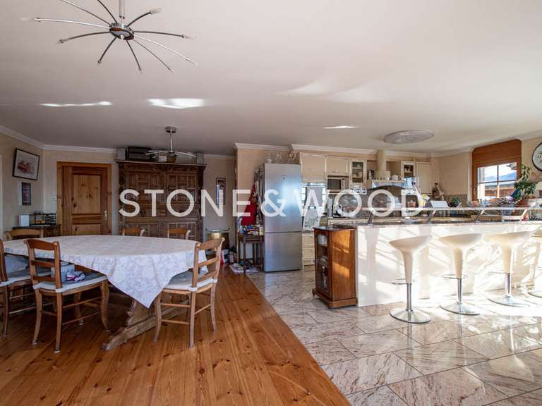 Appartement Suisse - 5 chambres - 277m²