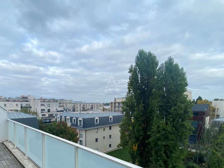 Appartement Suresnes - 3 chambres