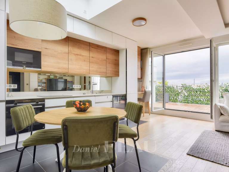 Apartment Suresnes - 4 bedrooms - 115m²